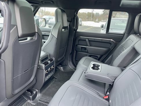 New 2026 Land Rover Defender 110 OCTA image 30