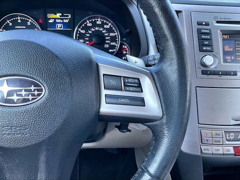 Used 2013 Subaru Outback 2.5i Limited AWD/4WD image 25
