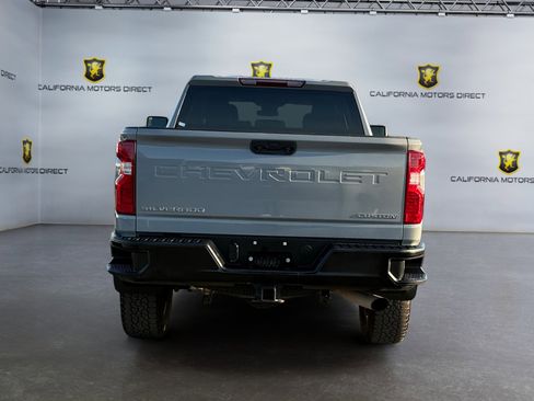 Used 2024 Chevrolet Silverado 2500 Custom w/ Custom Convenience Package image 4