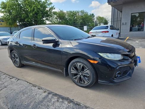 Used 2019 Honda Civic EX image 1