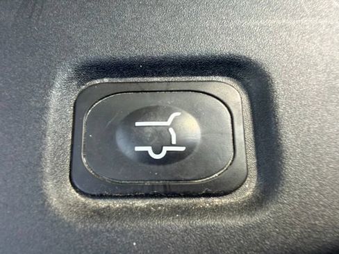 Used 2025 Ford Expedition Max Active AWD/4WD image 13
