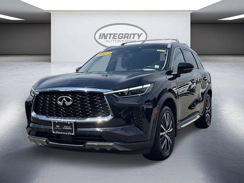 Used 2023 INFINITI QX60 Sensory w/ Cargo Package AWD/4WD image 4