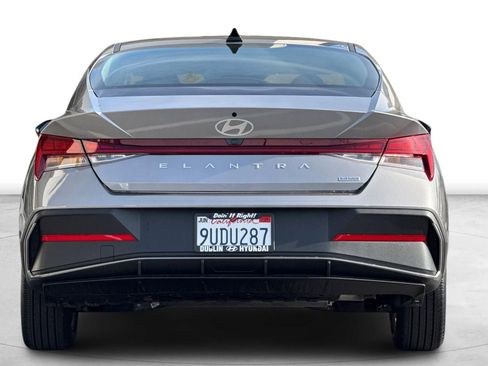 Certified 2025 Hyundai Elantra Blue image 6