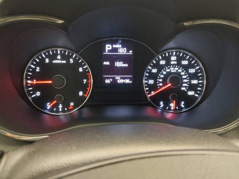 Used 2017 Kia Forte LX image 23