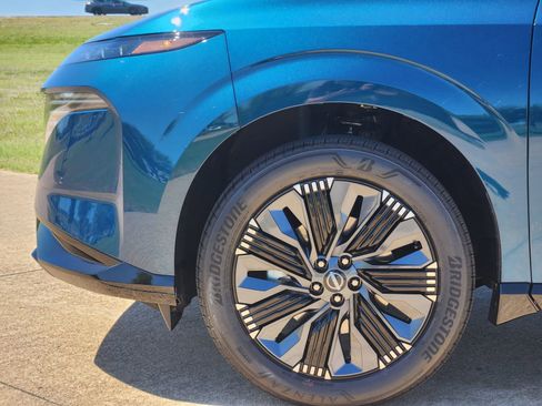 New 2026 Nissan Murano Platinum w/ Cargo Package AWD/4WD image 11