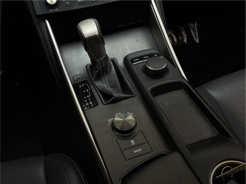 Used 2015 Lexus IS 250 image 18