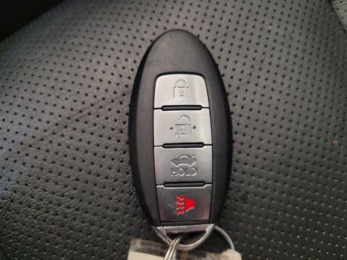 Used 2018 Nissan Murano SL FWD image 32