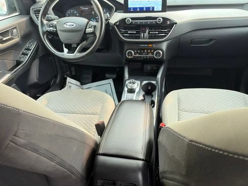 Used 2022 Ford Escape SE w/ Convenience Package FWD image 39
