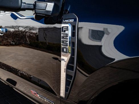 Used 2024 Ford F250 Limited w/ FX4 Off-Road Package AWD/4WD image 16