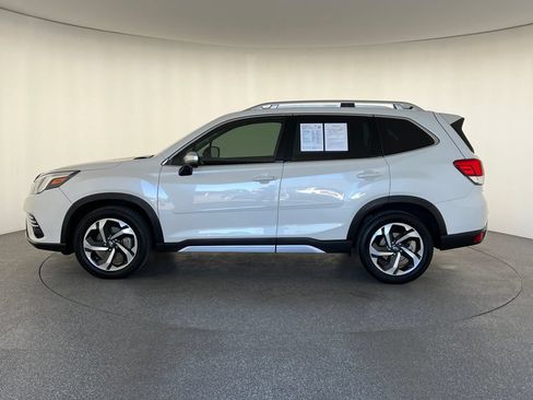 Used 2023 Subaru Forester Touring AWD/4WD image 9