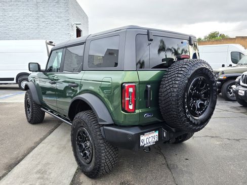 Used 2023 Ford Bronco Wildtrak image 3