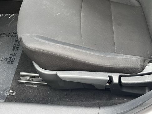 Used 2025 Nissan Sentra S FWD image 19