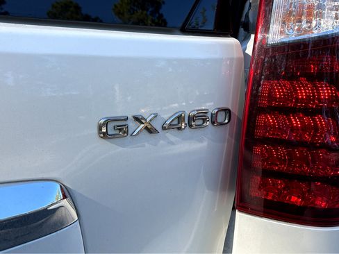 Used 2017 Lexus GX 460 image 31
