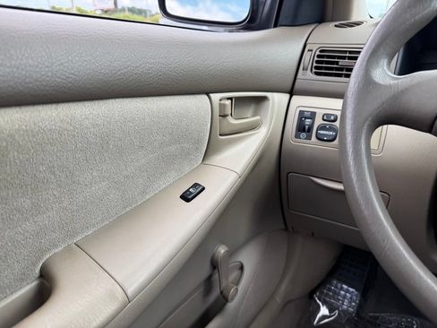 Used 2003 Toyota Corolla CE FWD image 27