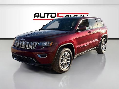 Used 2021 Jeep Grand Cherokee Laredo X image 3