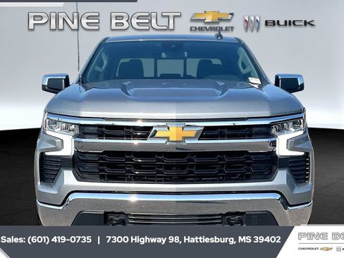 Used 2024 Chevrolet Silverado 1500 LT AWD/4WD image 3