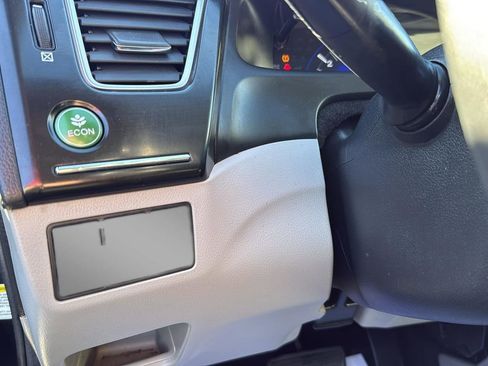 Used 2013 Honda Civic LX image 18