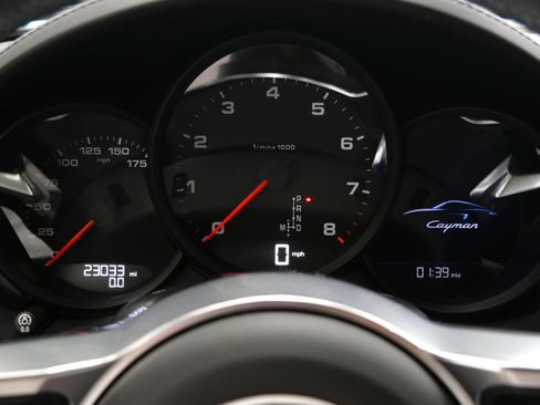Used 2021 Porsche 718 Cayman RWD image 21