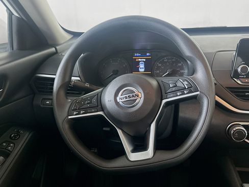 Used 2022 Nissan Altima 2.5 S FWD image 17
