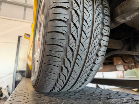 Used 1993 Ford Mustang LX image 86