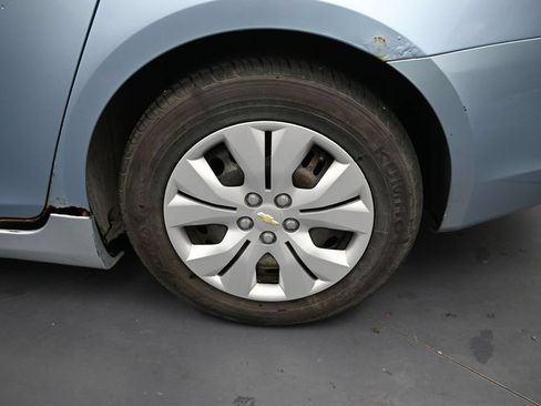 Used 2012 Chevrolet Cruze LS FWD image 12