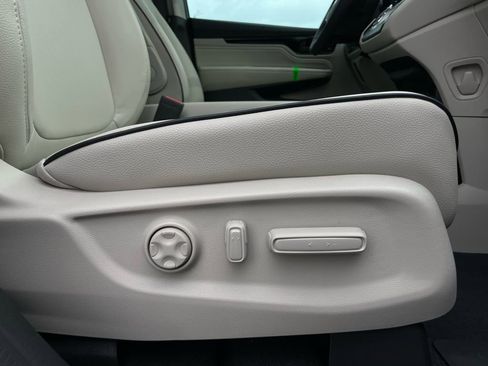 New 2026 Honda Odyssey Touring image 30
