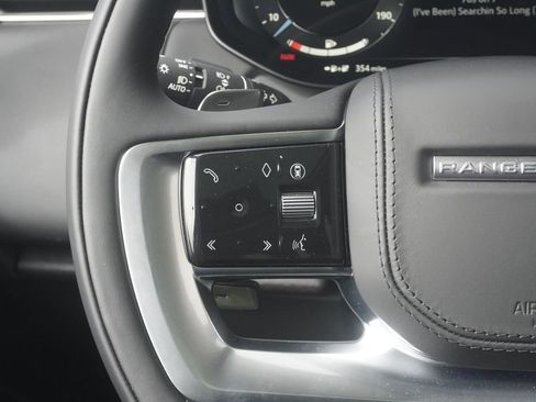 New 2026 Land Rover Range Rover SE image 12