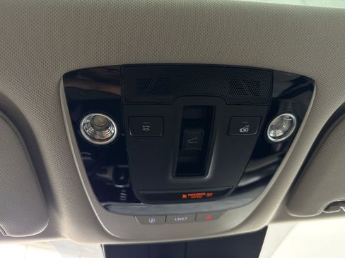 Used 2021 Kia Sorento S w/ Panoramic Sunroof Package FWD image 32