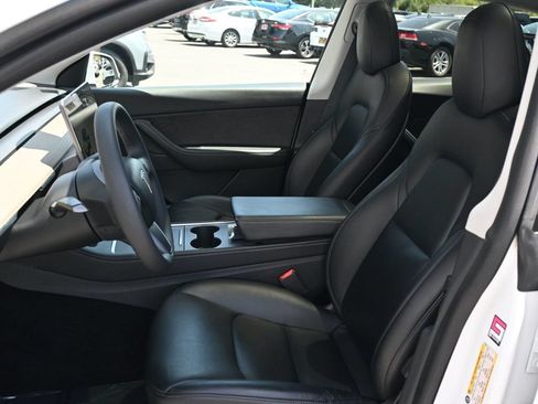 Used 2021 Tesla Model Y Long Range AWD/4WD image 13