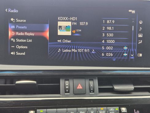 Used 2022 Lexus ES 350 w/ Premium Package FWD image 13