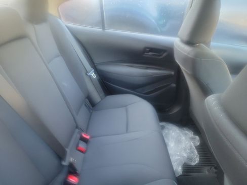 Used 2025 Toyota Corolla LE image 9