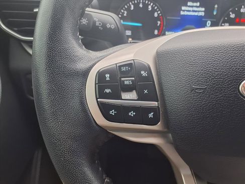 Used 2021 Ford Explorer XLT w/ Equipment Group 202A image 17