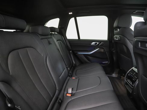 Used 2021 BMW X5 xDrive40i w/ Convenience Package AWD/4WD image 27