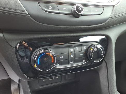 Used 2023 Buick Encore GX Preferred w/ Cold Weather Comfort Package FWD image 21