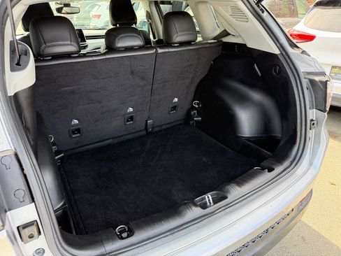 Used 2022 Jeep Compass Latitude w/ Convenience Group image 30