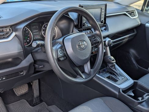Used 2021 Toyota RAV4 XLE image 14
