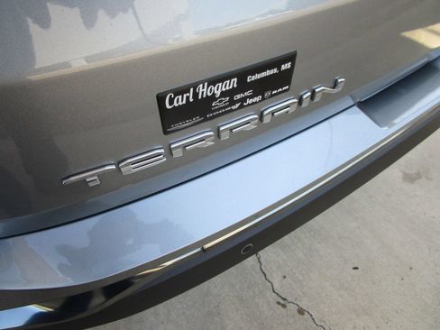 Used 2024 GMC Terrain AT4 AWD/4WD image 13
