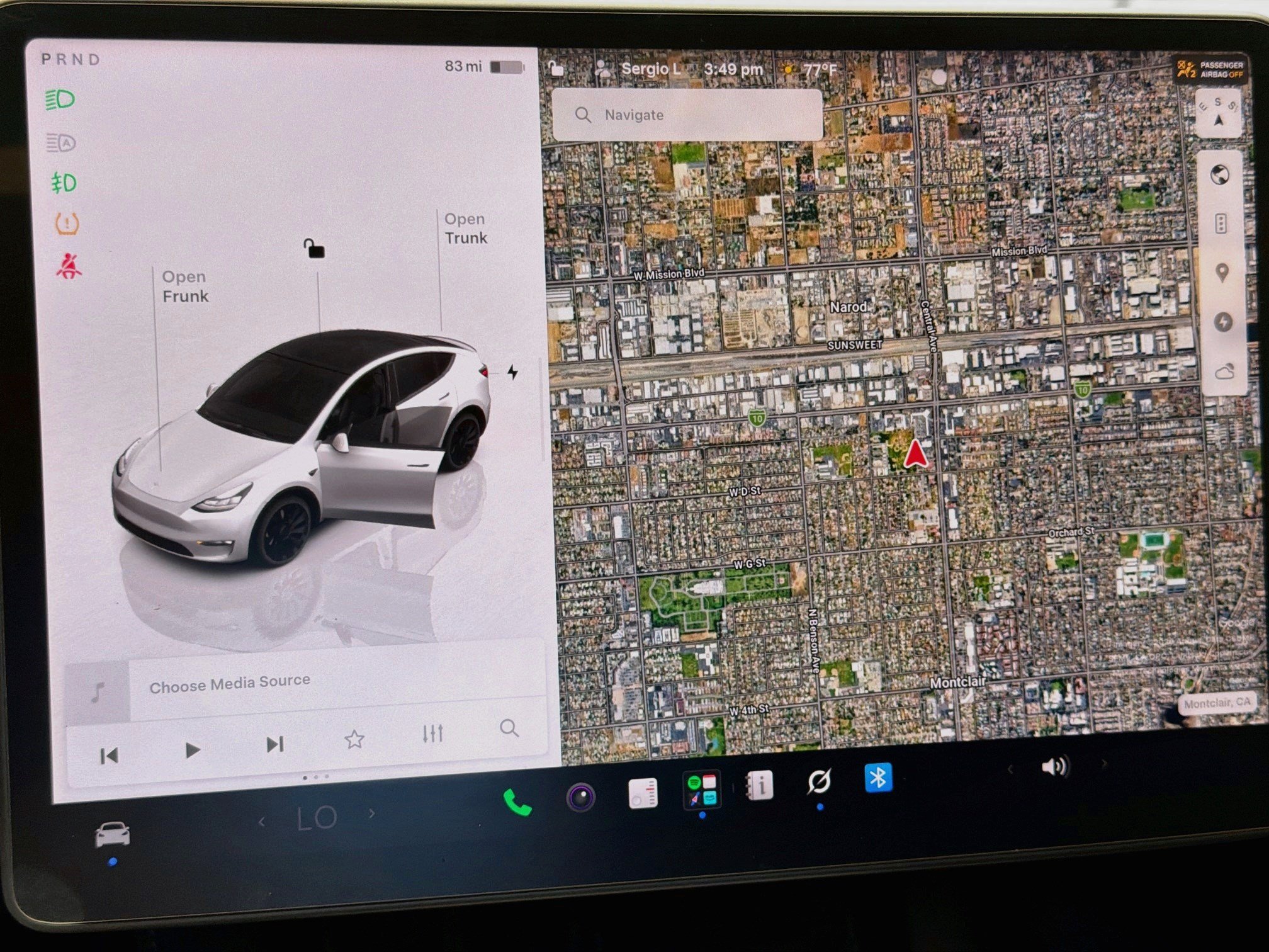 Used 2022 Tesla Model Y Performance AWD/4WD image 9