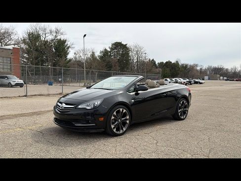 Used 2019 Buick Cascada Premium FWD image 2