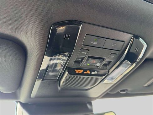 Used 2024 Lexus GX 550 image 37