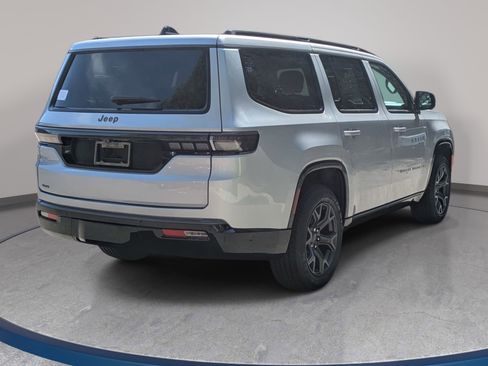 New 2026 Jeep Grand Wagoneer Limited AWD/4WD image 5