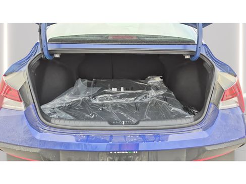 Used 2026 Hyundai Elantra SEL Sport Premium image 9