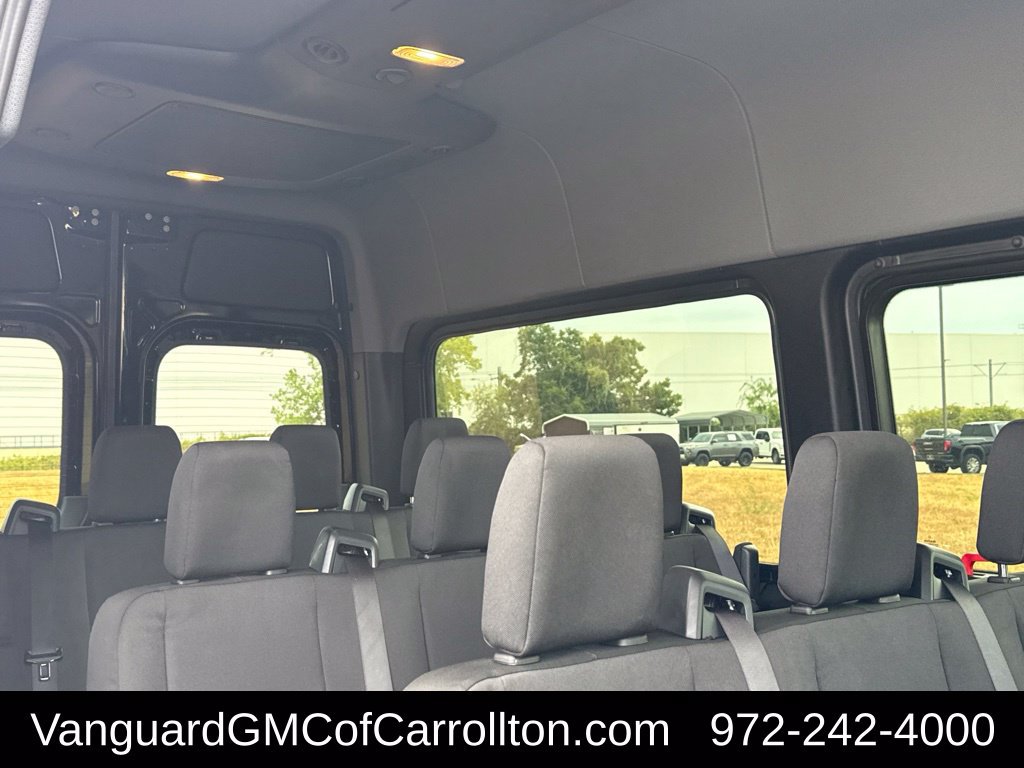 Used 2025 Mercedes-Benz Sprinter 2500 image 3