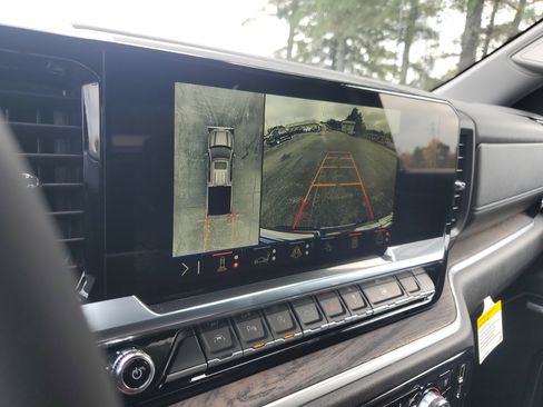 New 2026 GMC Sierra 1500 SLT image 27