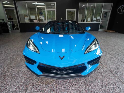 Used 2023 Chevrolet Corvette Stingray Premium Conv w/ Z51 Performance Package RWD image 6