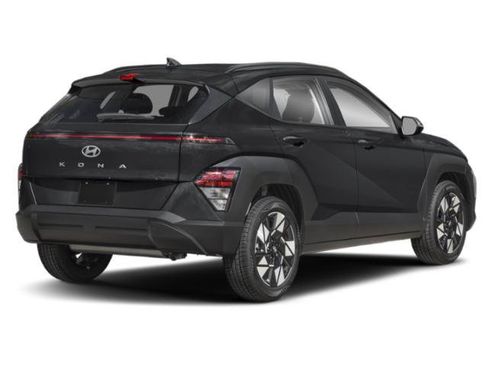 Used 2024 Hyundai Kona SEL AWD/4WD image 2