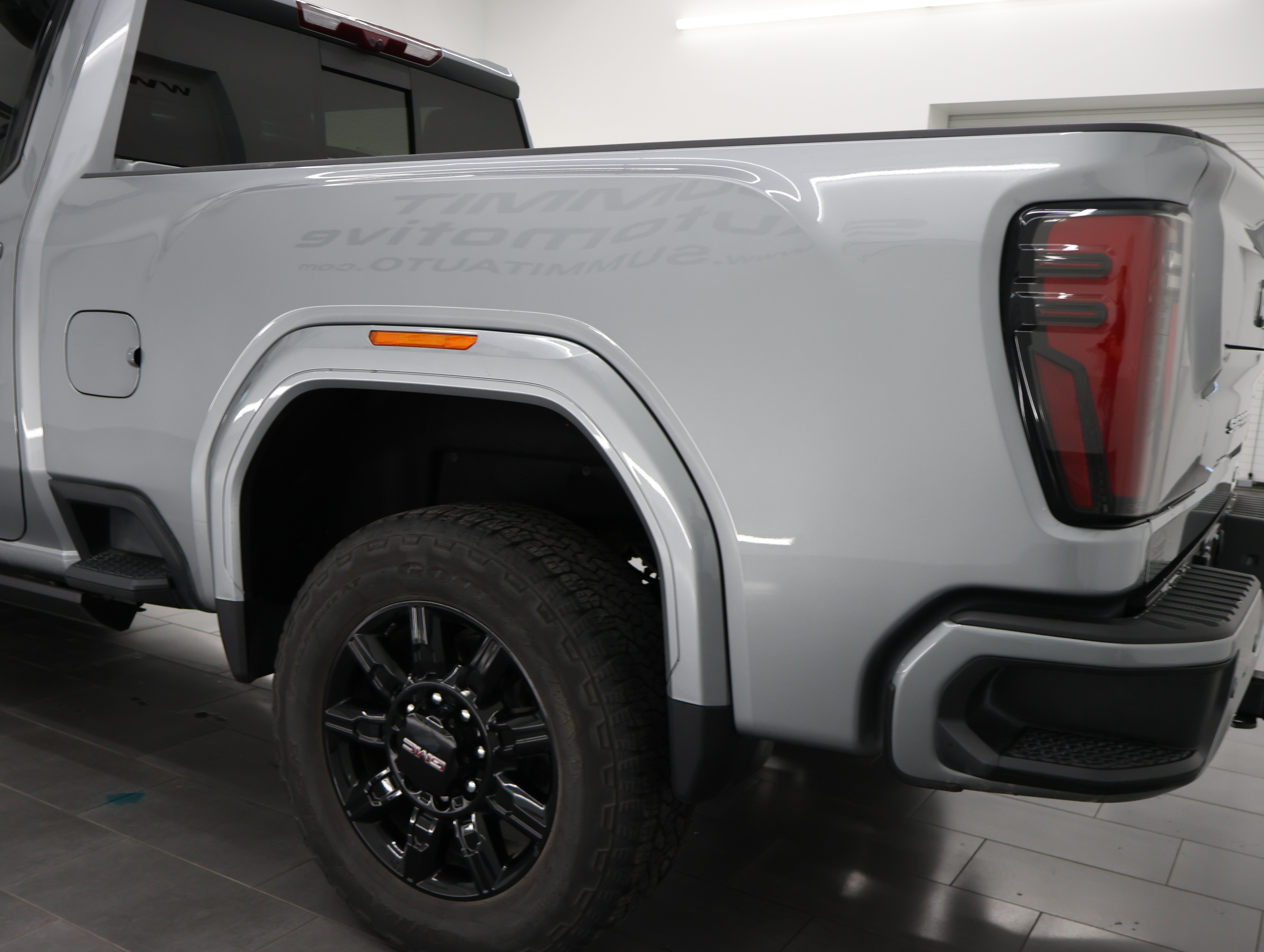 Used 2025 GMC Sierra 2500 AT4 w/ AT4 Premium Plus Package AWD/4WD image 40