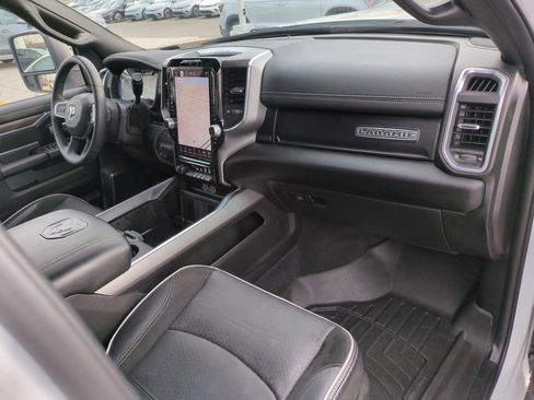 Used 2025 RAM 2500 Laramie image 35