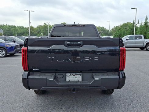 New 2025 Toyota Tundra SR image 4
