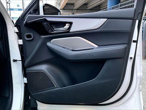 Used 2023 Acura MDX SH-AWD w/ Technology Package image 22